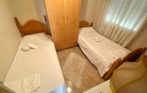 Sale - Villa -
Torrevieja - Las calas