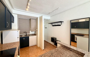 Sale - Apartment -
Torrevieja - Polígono Industrial Casa Grande