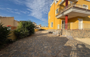 Sale - Villa -
Guardamar del Segura - EL RASO