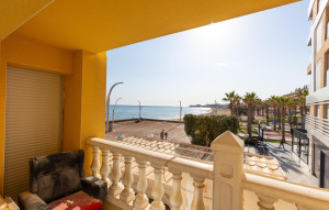 Sale - Flat -
Torrevieja - La Mata pueblo