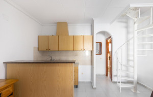 Sale - Bungalow -
Torrevieja - San Luis
