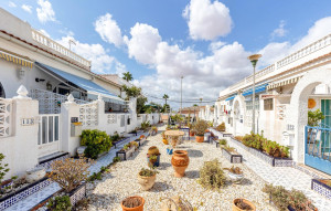 Sale - Bungalow -
Torrevieja - San Luis