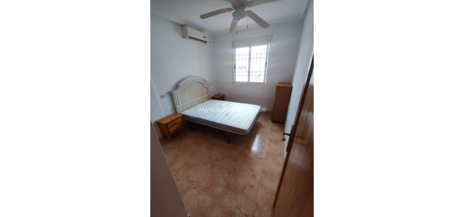 Sale - Bungalow -
Torrevieja - Torretas