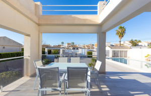 Sale - Villa -
Torrevieja - El chaparral