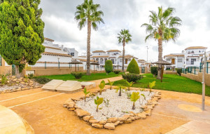 Resale - Bungalow -
Villamartin