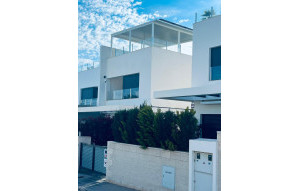 Sprzedaż - Dupleks -
Los Balcones - Los Altos del Edén - Los Altos