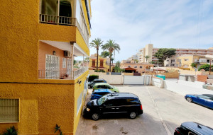 Sale - Apartment / flat -
Torrevieja Centro - Torrevieja