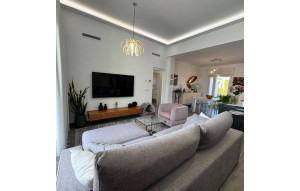 Sale - Villa -
Benijofar