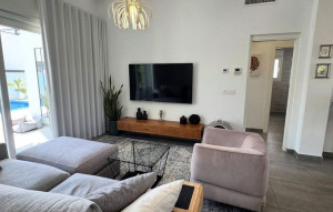 Sale - Villa -
Benijofar