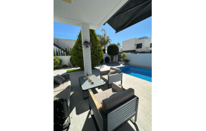 Sale - Villa -
Benijofar