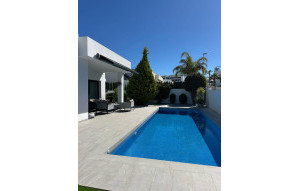 Sale - Villa -
Benijofar