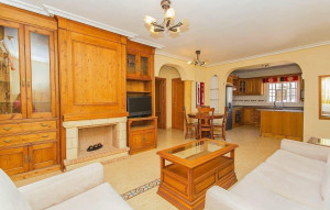 Sale - House -
Guardamar del Segura - EL RASO