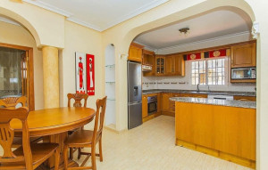 Sale - House -
Guardamar del Segura - EL RASO