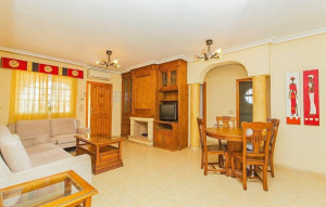 Sale - House -
Guardamar del Segura - EL RASO