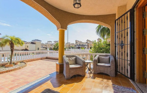 Sale - House -
Guardamar del Segura - EL RASO