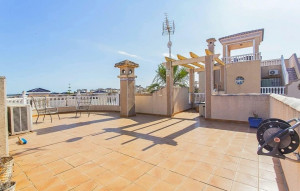 Sale - House -
Guardamar del Segura - EL RASO