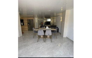 Venta - House -
Los Altos