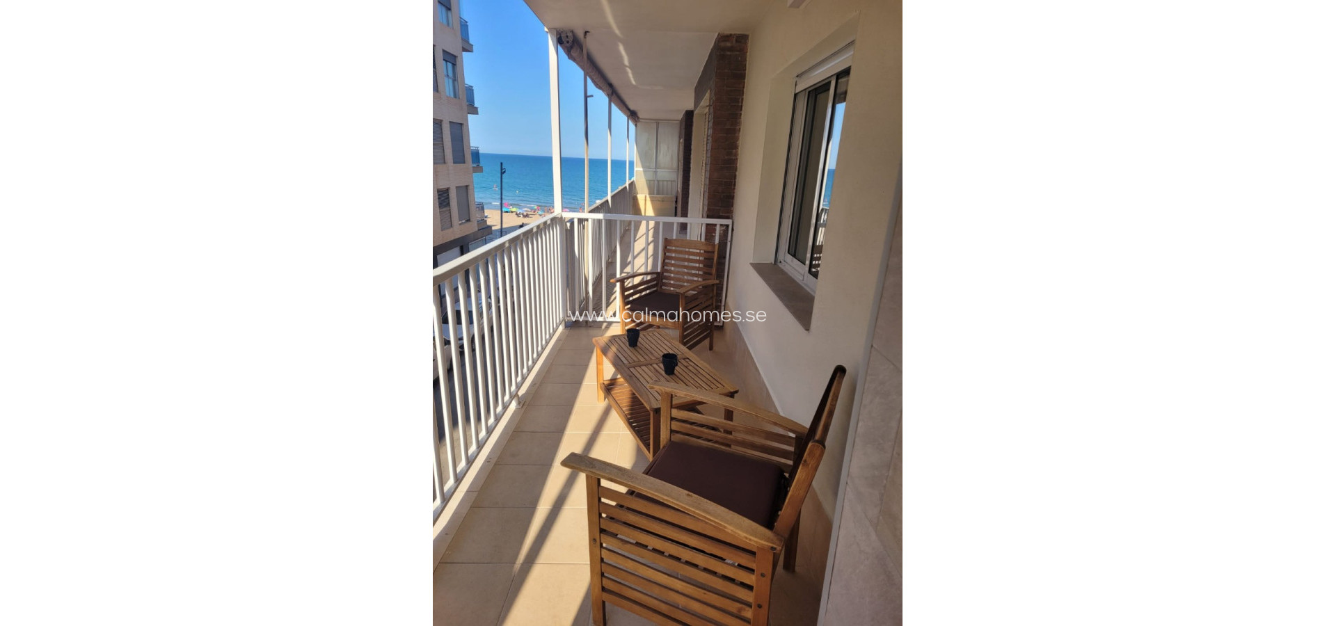 Sale - Apartment -
Guardamar Playa