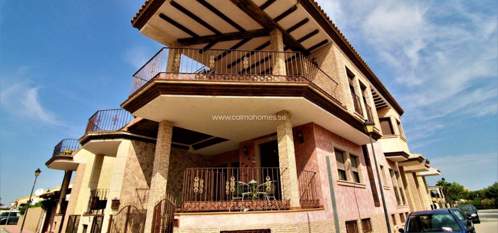 Venta - Villa -
Daya Nueva