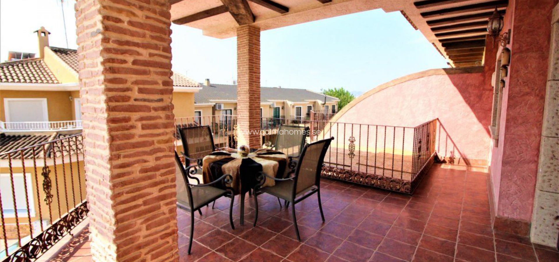 Venta - Villa -
Daya Nueva