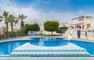 Sale - Bungalow -
Torrevieja - Los Altos