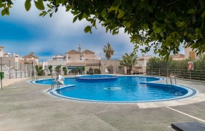 Sale - Bungalow -
Torrevieja - Los Altos